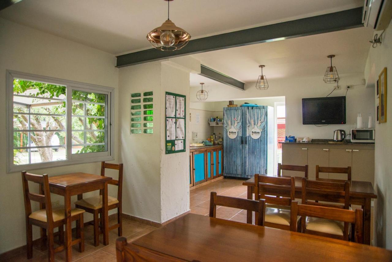 Feliza Hostel Villa Carlos Paz Eksteriør bilde