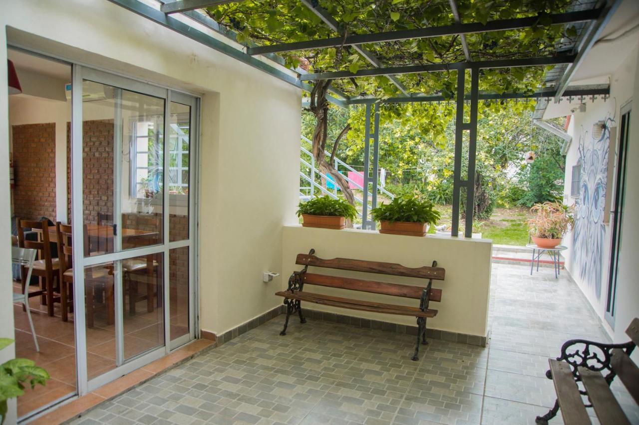 Feliza Hostel Villa Carlos Paz Eksteriør bilde
